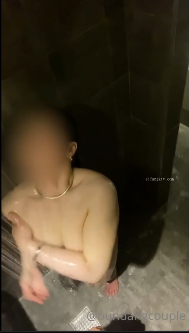 FC2PPV-3951402 【無修正・完全素人】男性経験少なめOLのキツマンに思わず中出し！